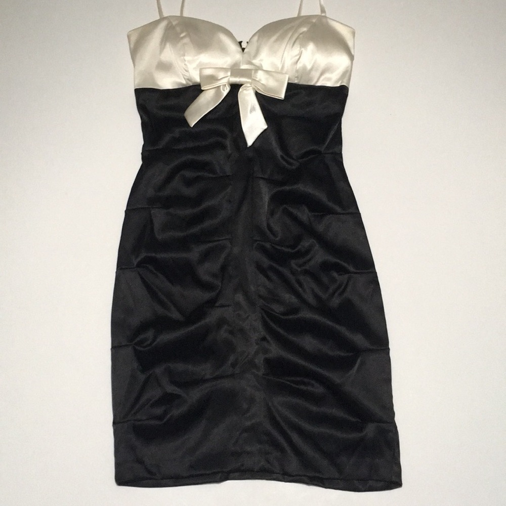 NWOT black & ivory Holiday dress